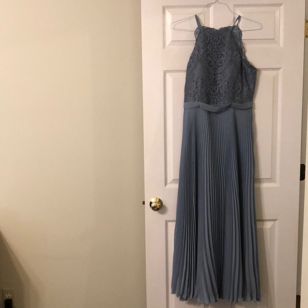 A-Line Scoop Neck Floor-Length Chiffon Lace Dress